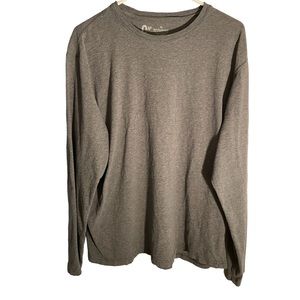 Used good condition. Mens long sleeve soft tee.